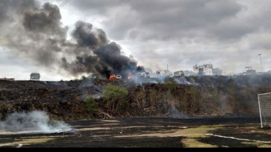 Imagem Estádio Luiz Viana Filho é parcialmente destruído por incêndio