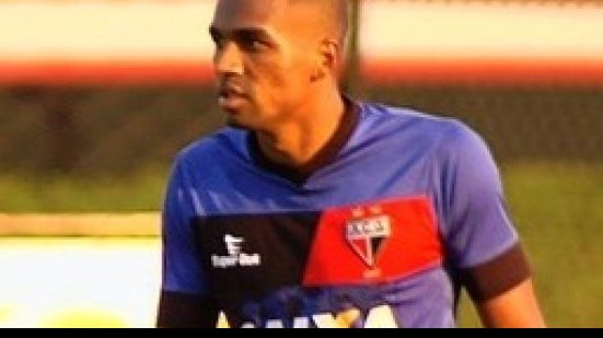 Imagem Zagueiro do Atlético-GO quer vencer o Bahia: quem entra não quer perder