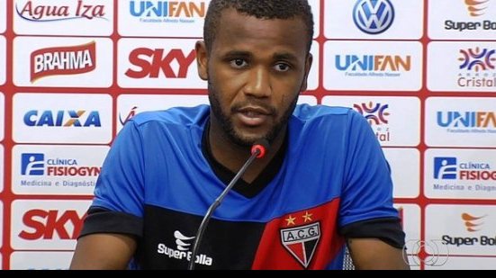 Imagem Willie deixa o Atlético-GO, mas não deve retornar ao Vitória após críticas