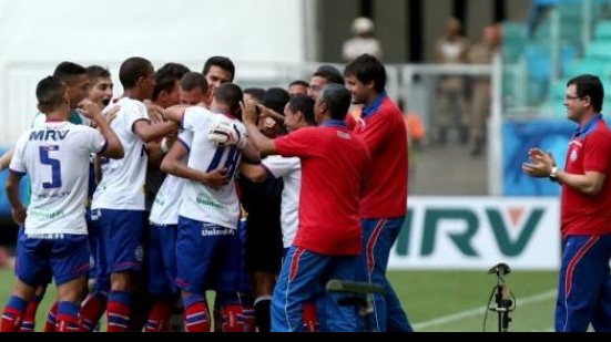 Imagem Veja o gol do Bahia sobre o Atlético-GO na despedida da Série B 2015