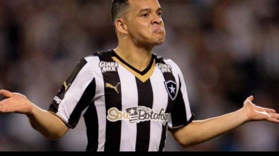 Imagem  Com dois ex-Bahia, Botafogo libera 11 depois da Série B
