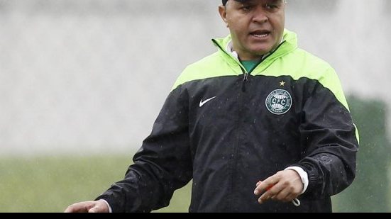 Imagem   Oito clubes vão terminar a Série A com técnico Interino