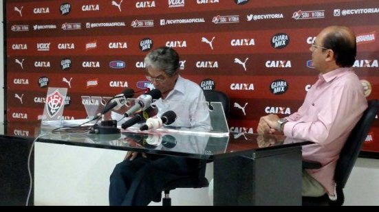 Imagem Presidente do Vitória critica José Rocha e vice do Conselho; leia carta