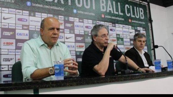 Imagem Coritiba oficializa contratação de treinador que passou pelo Bahia