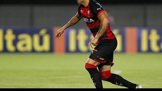 Imagem Neto Coruja processa ex-clube, cobra quase R$ 1 milhão e anuncia aposentadoria