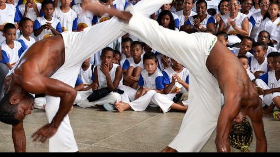 Imagem Com direiro a capoeira, atividades esportivas beneficiam soteropolitanos