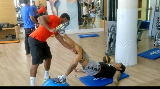Imagem Treinando nas férias, Victor Ramos espera definir futuro nas próximas semanas