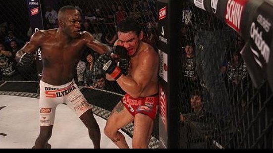 Imagem Lutador baiano defende cinturão do maior evento de MMA da América Latina