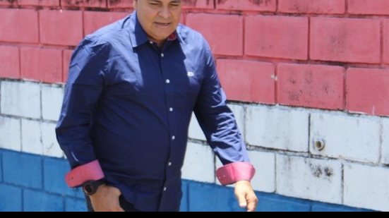 Imagem Diretor do Bahia rasga elogios a Doriva: é jovem, mas tem boa experiência