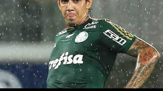Imagem Victor Ramos admite sondagens mas diz que não sabe onde vai jogar em 2016