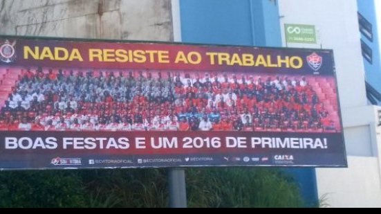 Imagem Vitória espalha outdoors em Salvador em homenagem aos funcionários do clube
