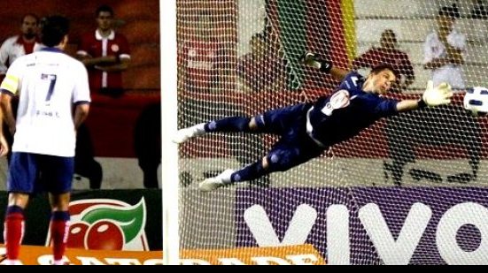 Imagem Ponte preta já prepara nova proposta para ficar com ‘insatisfeito’ Marcelo Lomba