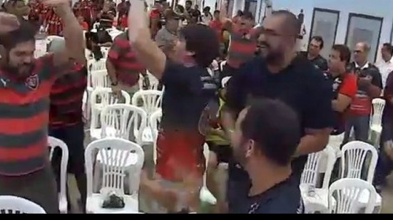 Imagem Assista o momento da aprovação do novo estatuto do Vitória