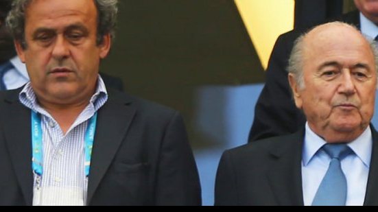 Imagem Fifa suspende por oito anos Blatter e Platini