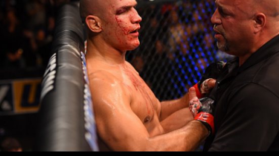 Imagem Cigano cai para o quarto lugar no UFC após derrota para Overeem