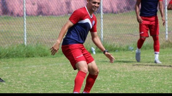 Imagem Ex-Bahia, Paulinho Dias quer decidir futuro para poder seguir a carreira