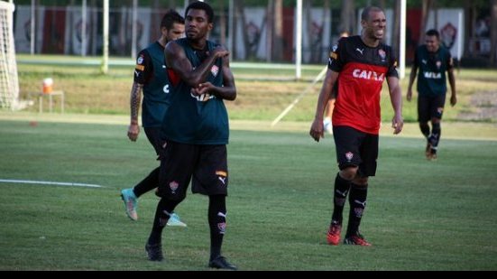 Imagem Rhayner se despede e agradece ao Leão: Vitória é time de primeira divisão