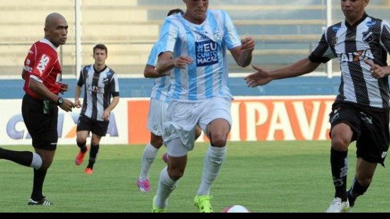 Imagem Novo reforço: Bahia anuncia Juninho, destaque do Macaé na Série B