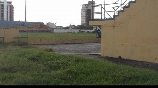 Imagem Abandonado, estádio de Ilhéus ainda não está apto a receber jogos no Baianão