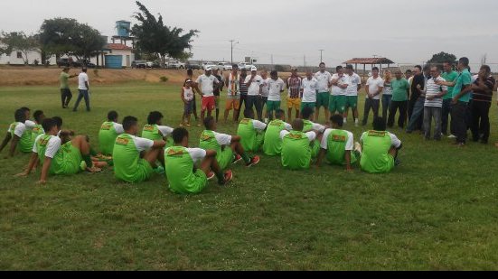 Imagem  Fluminense de Feira dá pontapé inicial para temporada 2016