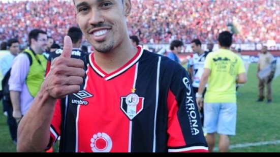 Imagem Bahia confirma a contratação de Edgar Junio