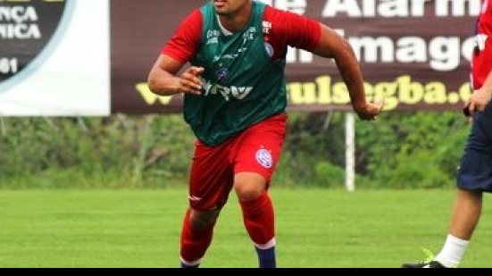 Imagem Com novo atacante em campo, Bahia faz primeiro treino com bola de 2016
