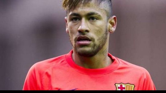 Imagem Procuradoria espanhola pede indiciamento de Neymar por corrupção