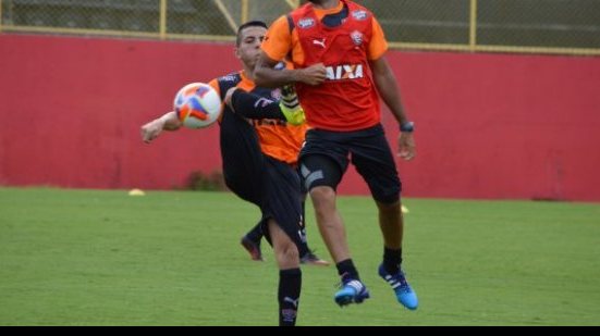 Imagem Elenco do Vitória teve primeiro contato com bola nesta sexta-feira no Barradão