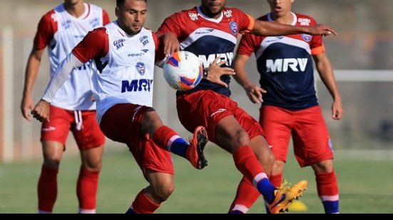 Imagem Bahia faz treino com bola sob comando de Doriva