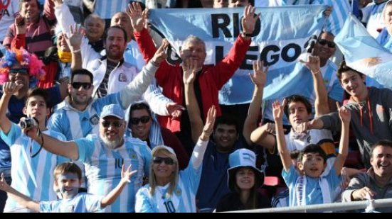 Imagem Fifa multa federações de futebol por cantos homofóbicos de torcida