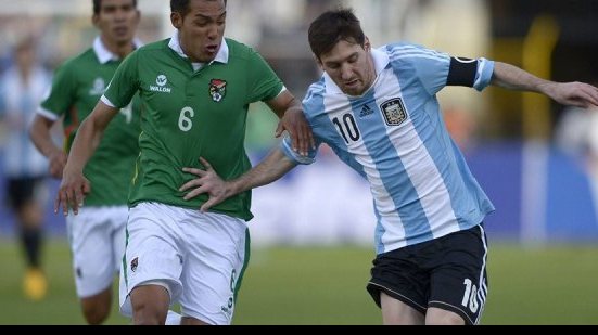 Imagem Vitória negocia contratação de meia-atacante da Seleção Boliviana