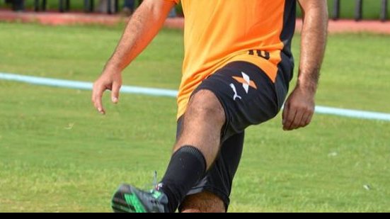 Imagem Com presença de Leandro Domingues, Vitória treina no Barradão