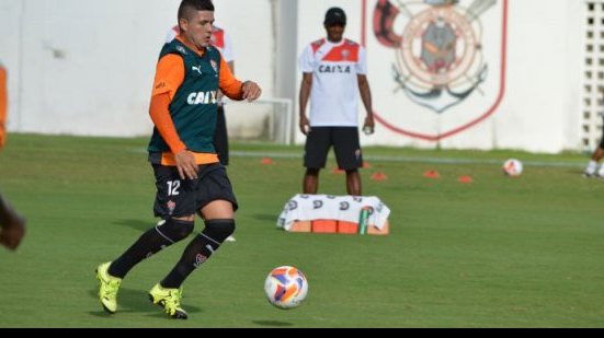 Imagem Vitória faz trabalho tático com retorno de Robert