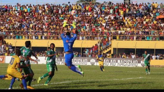 Imagem A pedido da FBF, Colo Colo cancela amistoso