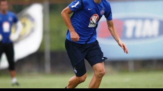 Imagem Após ser chamado de traíra, zagueiro está voltando para o Bahia