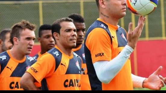 Imagem Mancini promove jogo-treino com elenco do Vitória e fica satisfeito