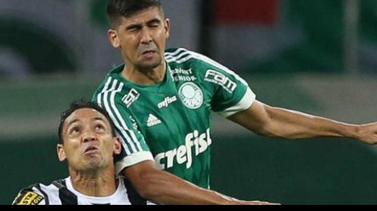 Imagem Sem espaço no Palmeiras, zagueiro negocia com o Vitória