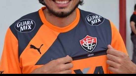 Imagem Tiago Real é regularizado para estreia do Vitória no Baianão