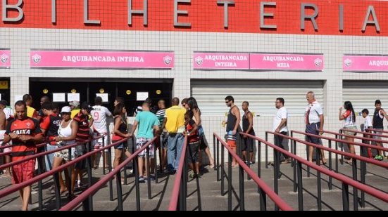 Imagem Com promoção, Vitória segue venda de ingressos para estreia no Baianão