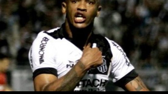 Imagem Atacante que decepcionou no Bahia é reprovado em exames médicos no exterior