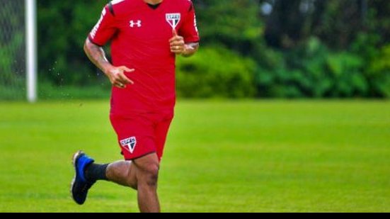 Imagem São Paulo promove estreia de Kieza em time misto que atua pelo estadual