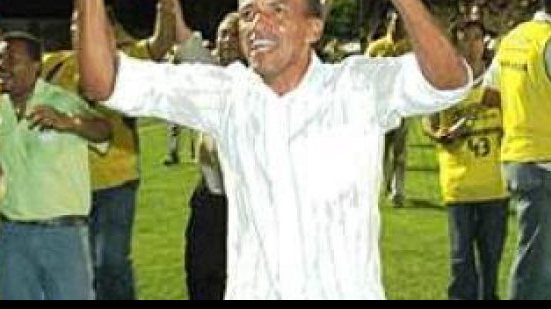 Imagem Campeão baiano com o Colo Colo, técnico Ferreira é aposta de time sergipano
