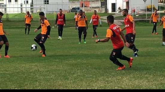 Imagem Ausência de Arthur Maia é confirmada; Vitória é relacionado para pegar Conquista