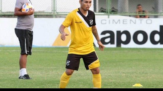Imagem Lateral do Ceará minimiza derrota para o Conquista e critica gramado de Ilhéus