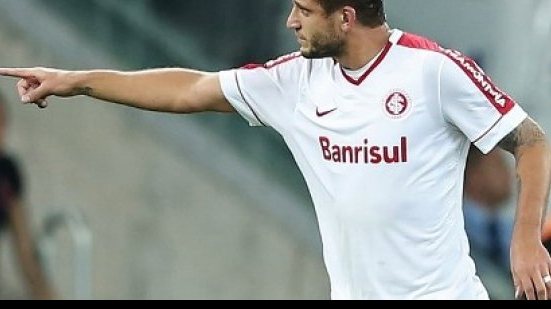 Imagem Altos salários travam negociação entre Vitória e Rafael Moura
