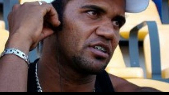 Imagem Irmão de Daniel Alves tem imagem associada a criminoso e aciona a polícia