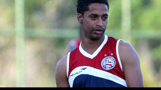 Imagem Com contrato se encerrando, presidente do Bahia confirma saída de Ávine 