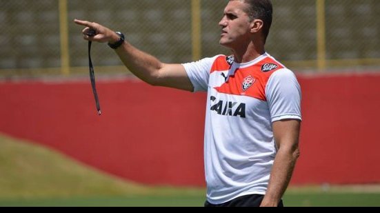 Imagem Em busca de afirmação, Vitória pega Fluminense de Feira em Pituaçu