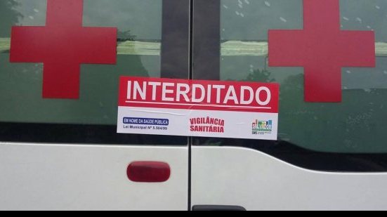Imagem Ambulância é interditada em Pituaçu, mas árbitro inicia jogo entre Vitória e Flu