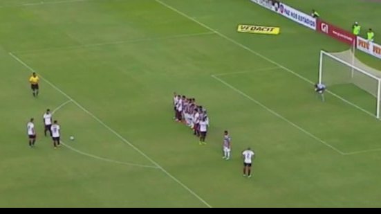Imagem Vitória atua mal e é derrotado pelo Fluminense de Feira em Pituaçu